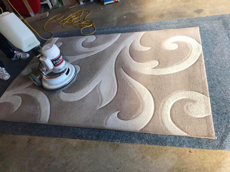 Rug Cleaning Methods: Steam vs Dry for Different Fibres